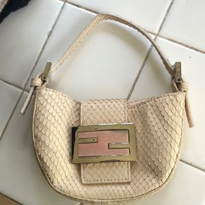 Fendi mini baguette!